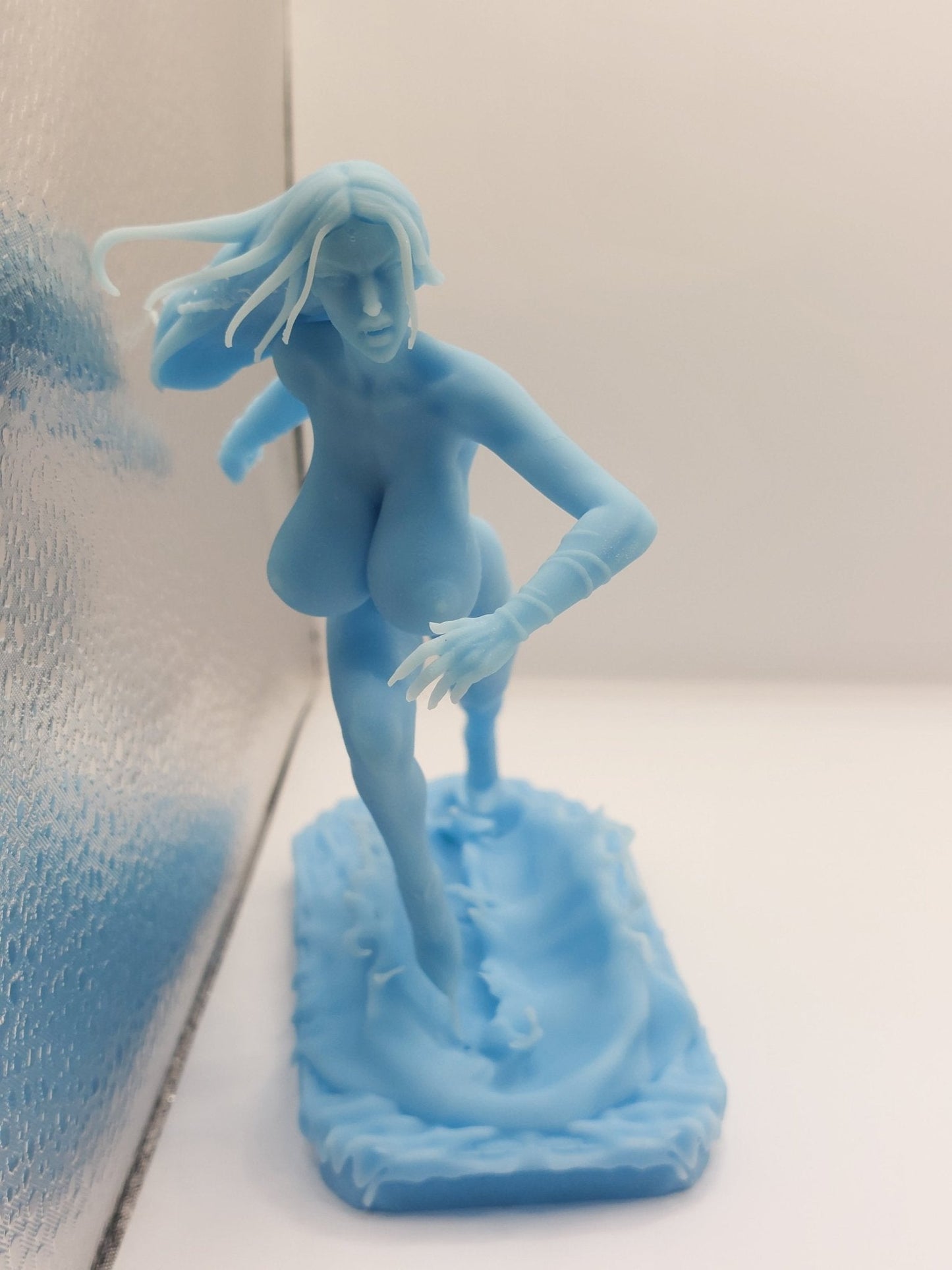 Carmilla Madura Impreso en 3D Estatuas y figuras FunArt en miniatura impresas en 3D y coleccionables Sin pintar por ca_3d_art